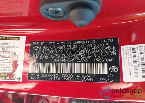 2021 Toyota C-Hr Xle z USA, uszkodzony, nr VIN JTNKHMBX5M1105096